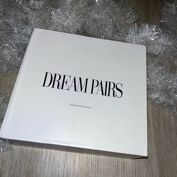 Heel's/Shoes - Picture 5 of 6